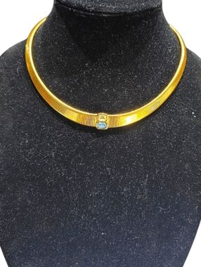 Vintage Christian Dior Signed Gold Tone Omega Ribbed Collar Necklace Blue Topaz